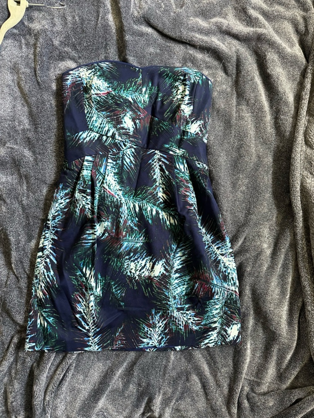 Club Monaco Strapless Navy Tropical Print Mini Dress - size 6
